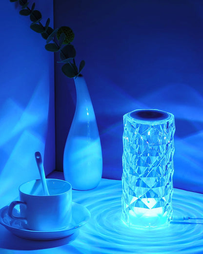 Lampe LED rechargeable en cristal Aste : élégance et lumière tactile