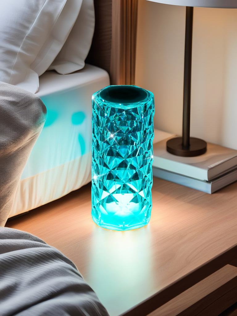 Lampe LED rechargeable en cristal Aste : élégance et lumière tactile